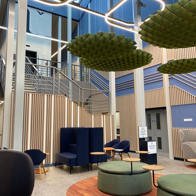 📍Ulster University Magee, MF Building
 
The newly refurbished MF Building at Ulster University Magee. For this project, Alpha supplied and installed furniture and brought Brill Design's vision to life 🤩 
 
📲 Link in bio to find out more about this project!

#Alpha50 #alphayourspace #ulsteruniversitymagee #educationinteriors #educationfurniture